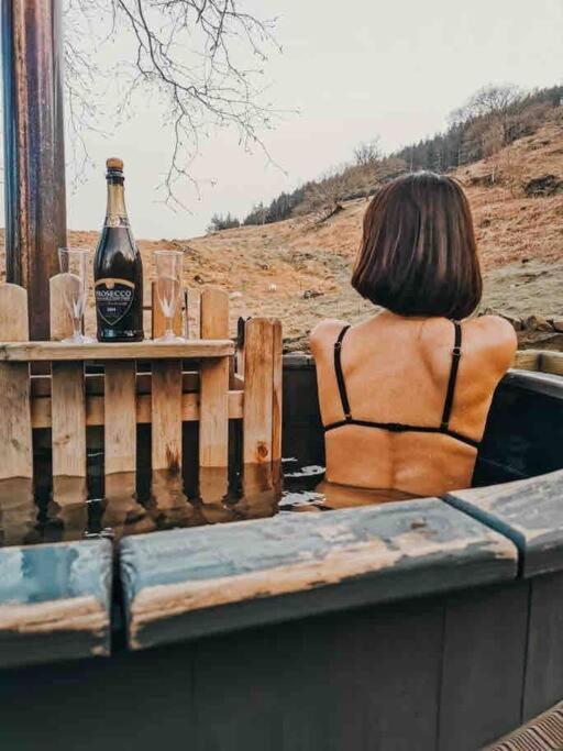 Ash Winter Retreat- Hot Tub & Log Bruner Barmouth Exterior foto